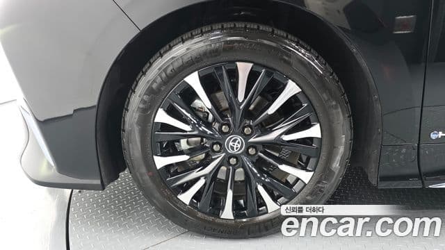 Toyota Alphard 2.5 HEV Executive AWD - photo 5