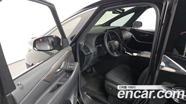 Toyota Alphard 2.5 HEV Executive AWD - миниатюра 10