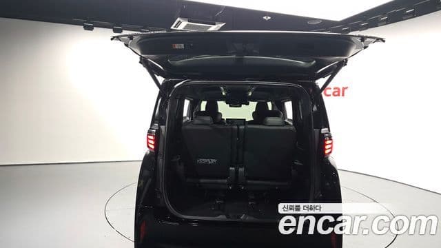 Toyota Alphard 2.5 HEV Executive AWD - миниатюра 20