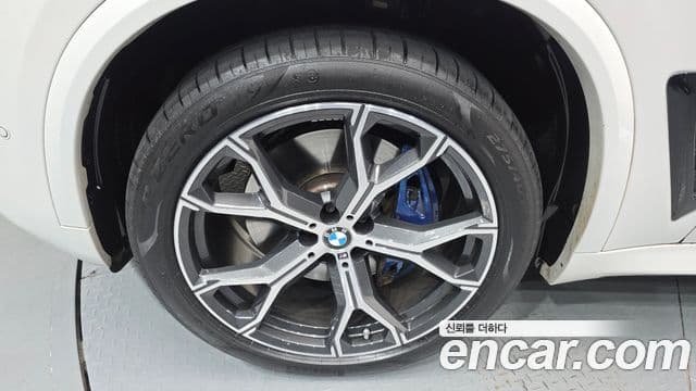 BMW X5 xDrive 40i M Sport - photo 5