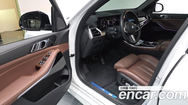 BMW X5 xDrive 40i M Sport - миниатюра 12