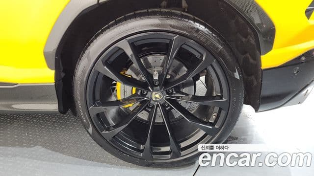 Lamborghini Urus 4.0 V8 - photo 5