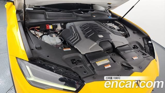Lamborghini Urus 4.0 V8 - миниатюра 6