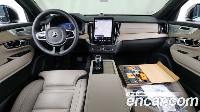 Volvo XC90 T8 Ultra Dark Hybrid - миниатюра 7