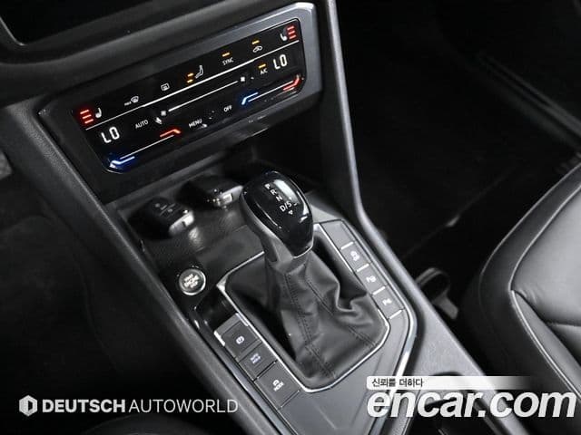 Volkswagen Tiguan 2.0 TDI Premium - миниатюра 9