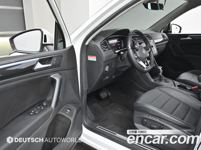 Volkswagen Tiguan 2.0 TDI Premium - миниатюра 15