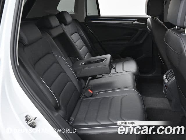 Volkswagen Tiguan 2.0 TDI Premium - миниатюра 16