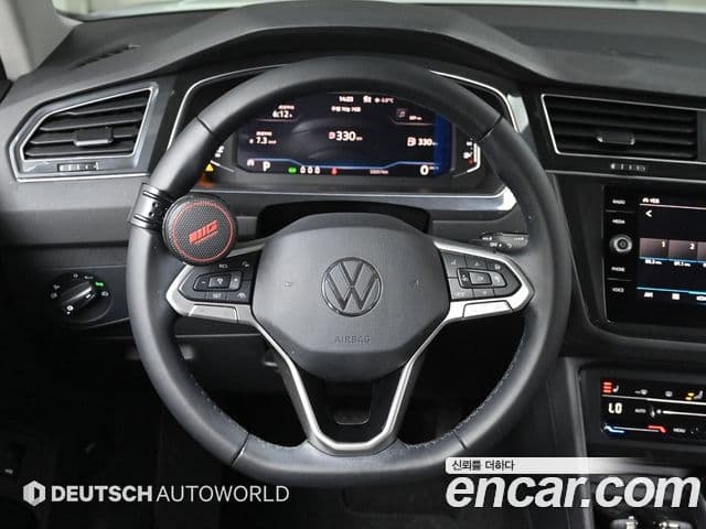 Volkswagen Tiguan 2.0 TDI Premium - миниатюра 17