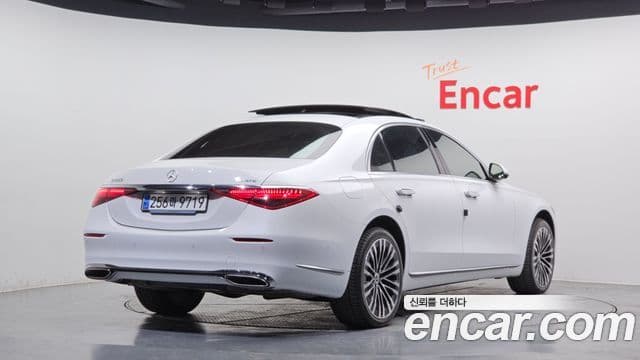 Mercedes-Benz S-Class S450L 4MATIC - photo 2